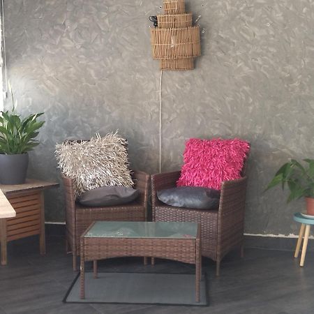 Chambre Serenity Apartman Stains Kültér fotó