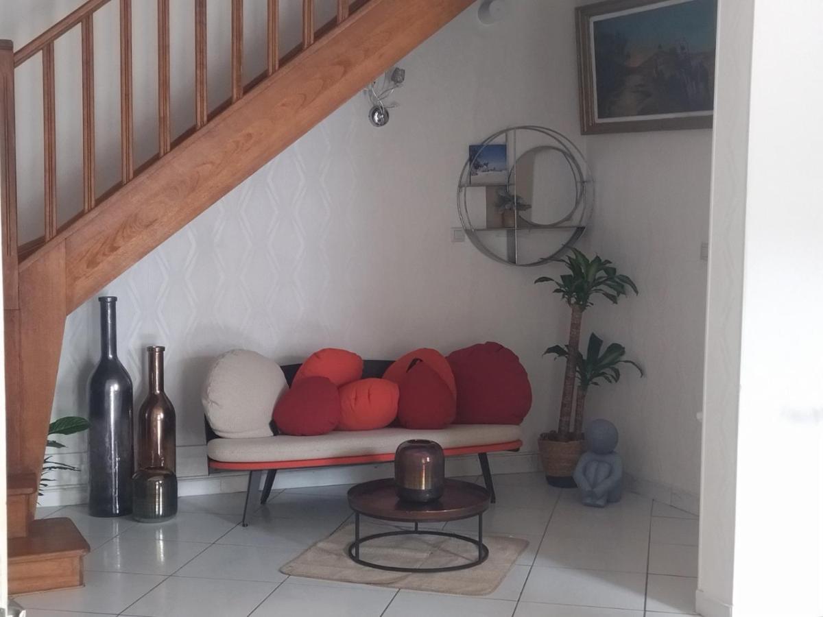 Chambre Serenity Apartman Stains Kültér fotó