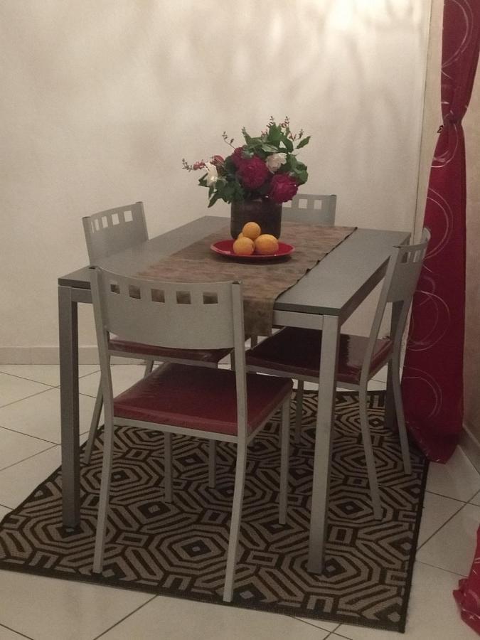 Chambre Serenity Apartman Stains Kültér fotó