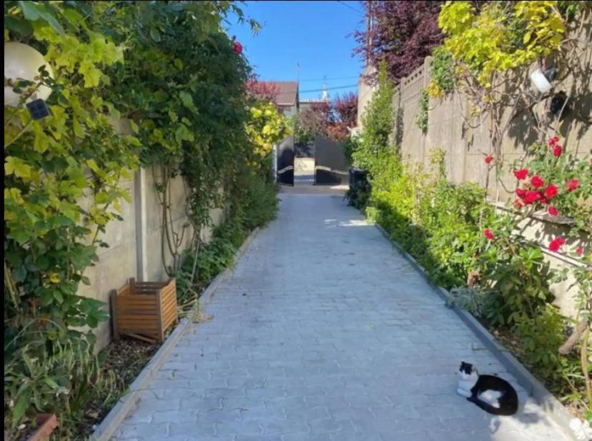 Chambre Serenity Apartman Stains Kültér fotó