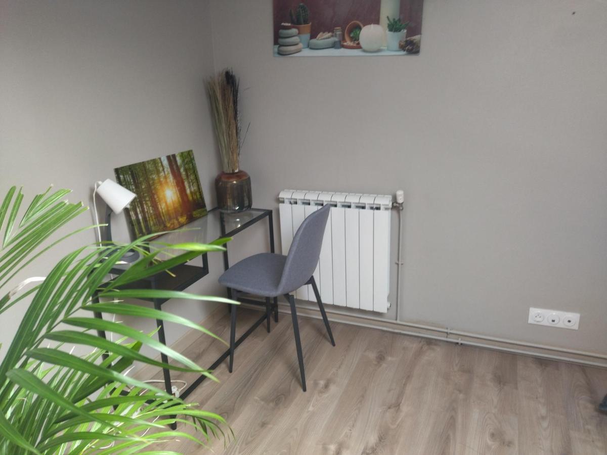 Chambre Serenity Apartman Stains Kültér fotó