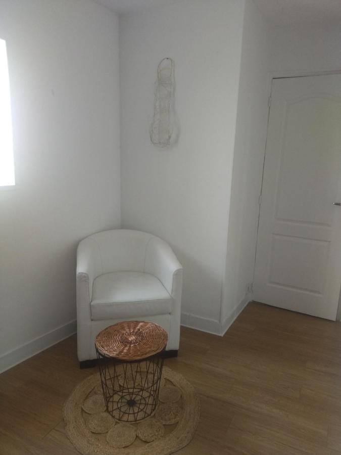 Chambre Serenity Apartman Stains Kültér fotó